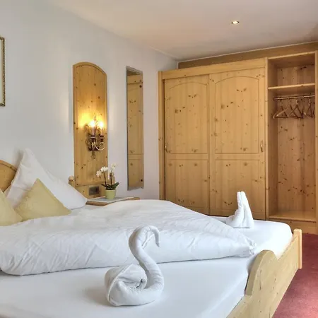 فندق Bergsporthotel Antonie 3*