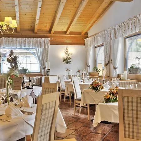 Bergsporthotel Antonie 3*