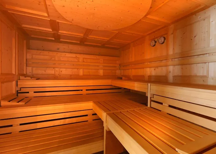 فندق Bergsporthotel Antonie 3*