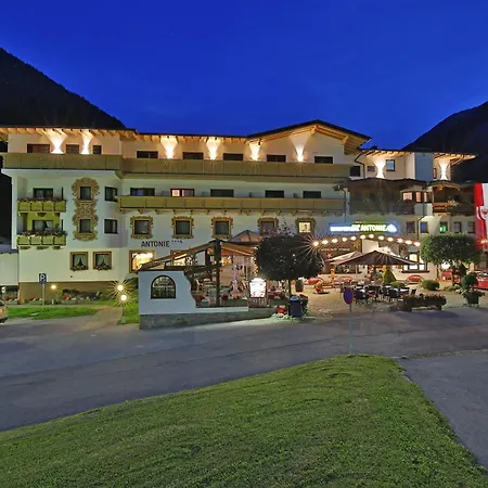 Bergsporthotel Antonie Hotell 3*