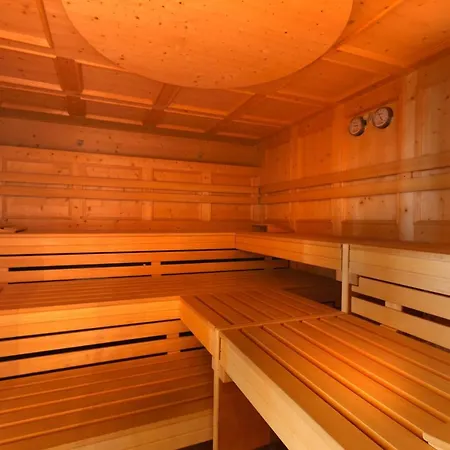 מלון Bergsporthotel Antonie 3*